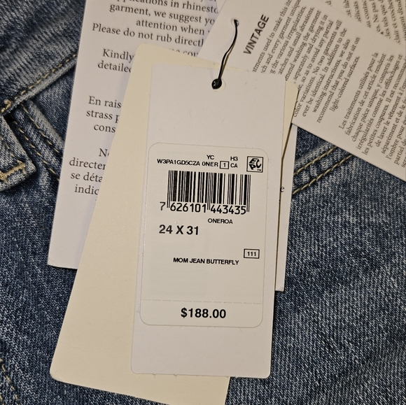 Guess Mom Style high rise jeans with rhinestone embellished butterflies 🦋 NWT - Picture 13 of 13